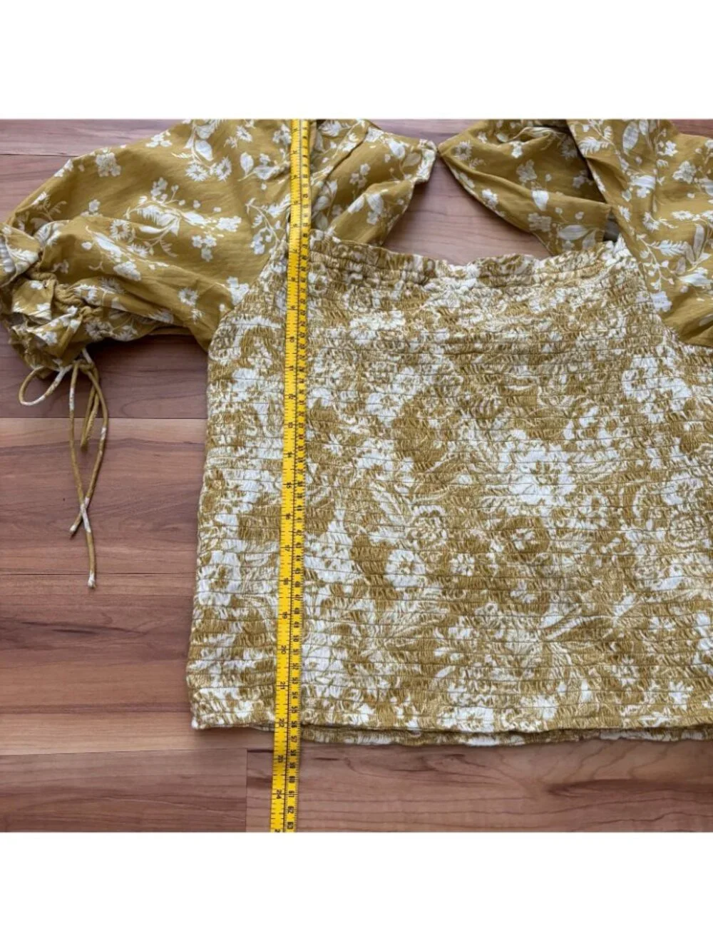 Anthropologie XL Chartreuse Yellow Seersucker Smocked Puff-Sleeve Crop Top - Picture 7 of 15